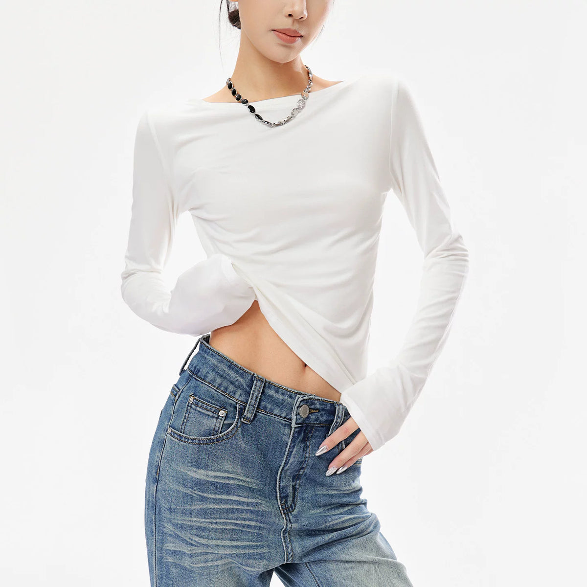 バックオープン長袖Tシャツ
