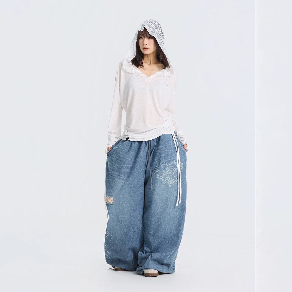 ウォッシュブルーデニムパンツ