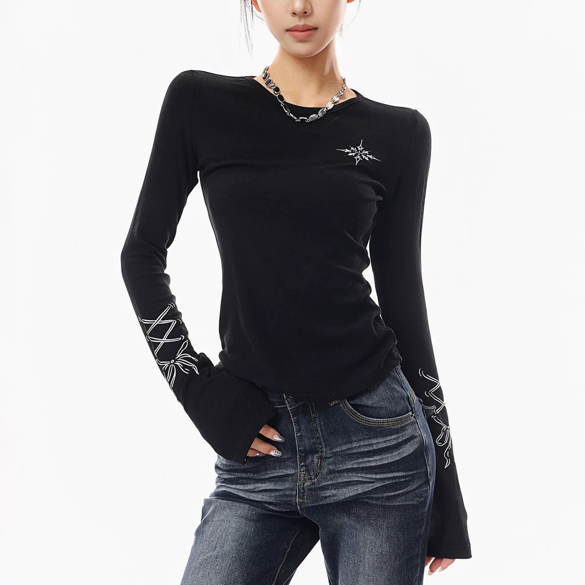 タイト長袖Tシャツ（ブラック）