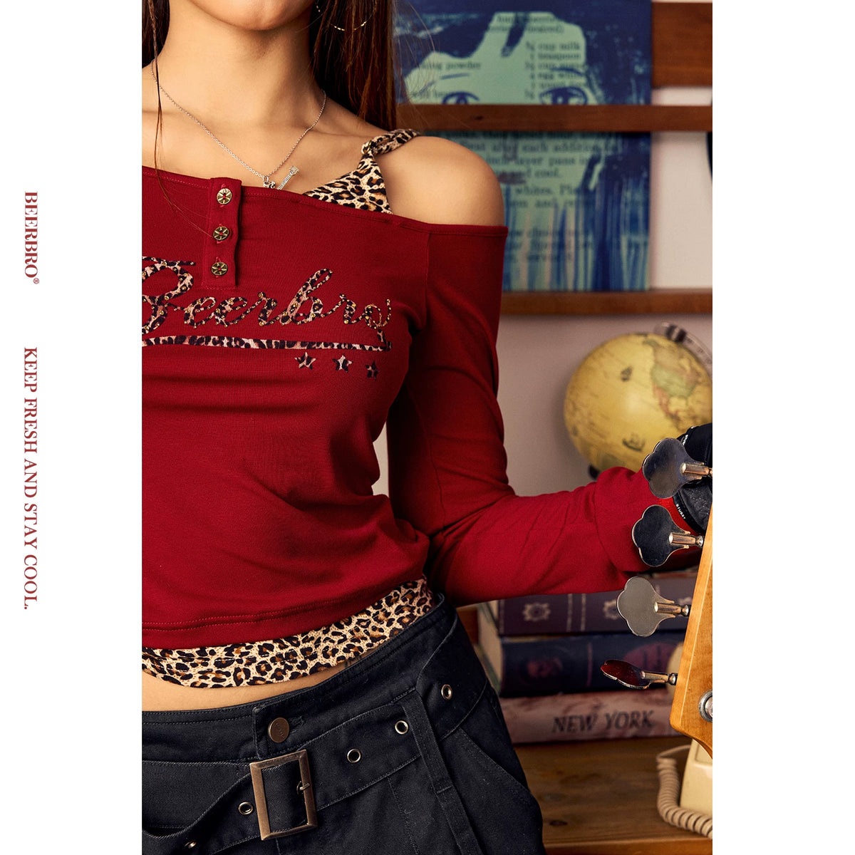 レオパード柄ラインストーンロゴ長袖Tシャツ