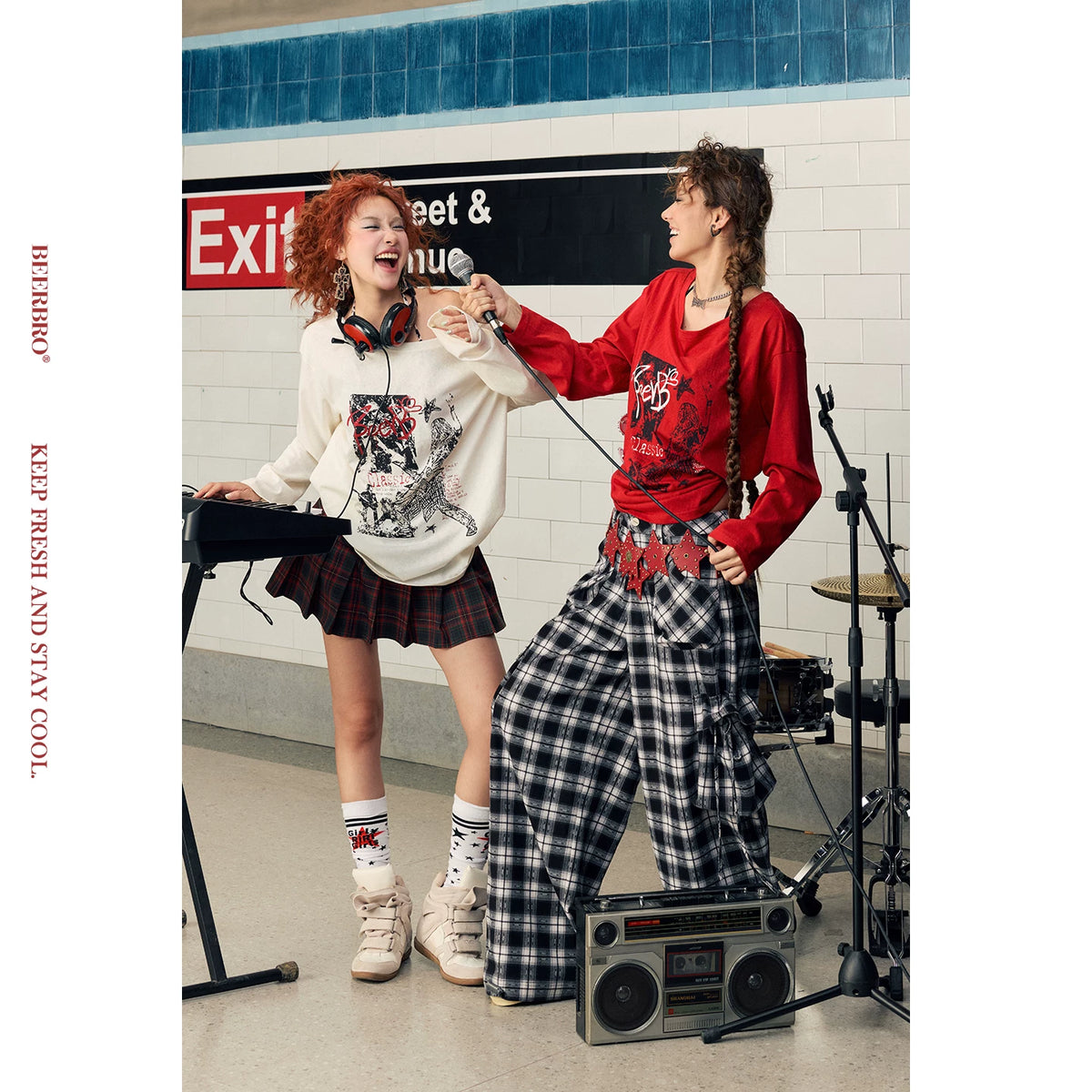 2WAYオフショルダー長袖Tシャツ