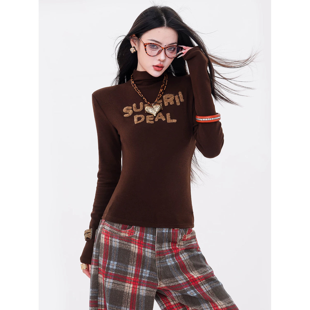 モックネックロゴプリント長袖Tシャツ