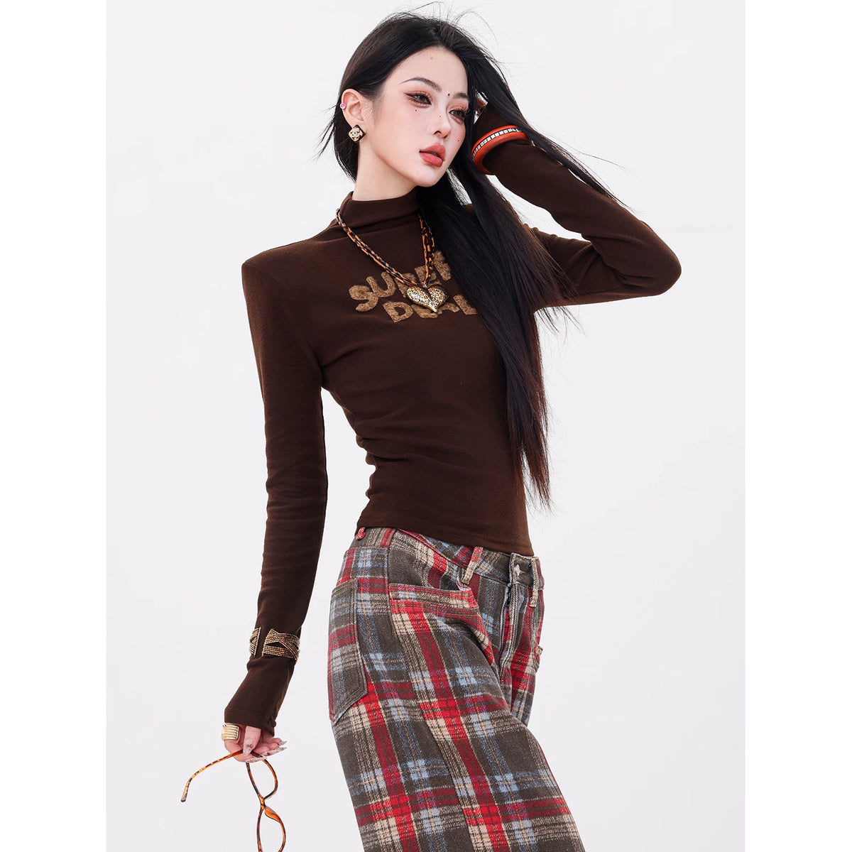 モックネックロゴプリント長袖Tシャツ