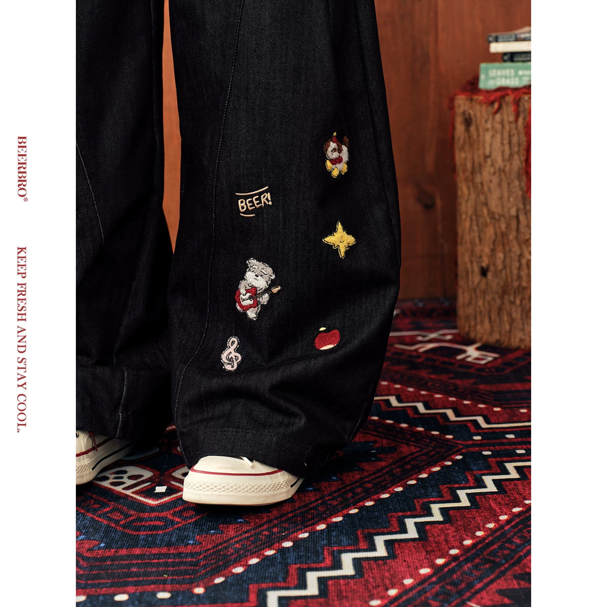 キャラクター刺繍 カーゴデニムパンツ