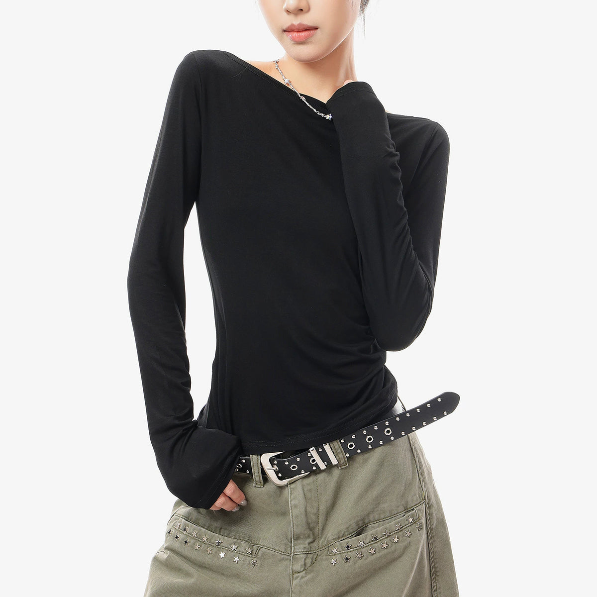 バックオープン長袖Tシャツ