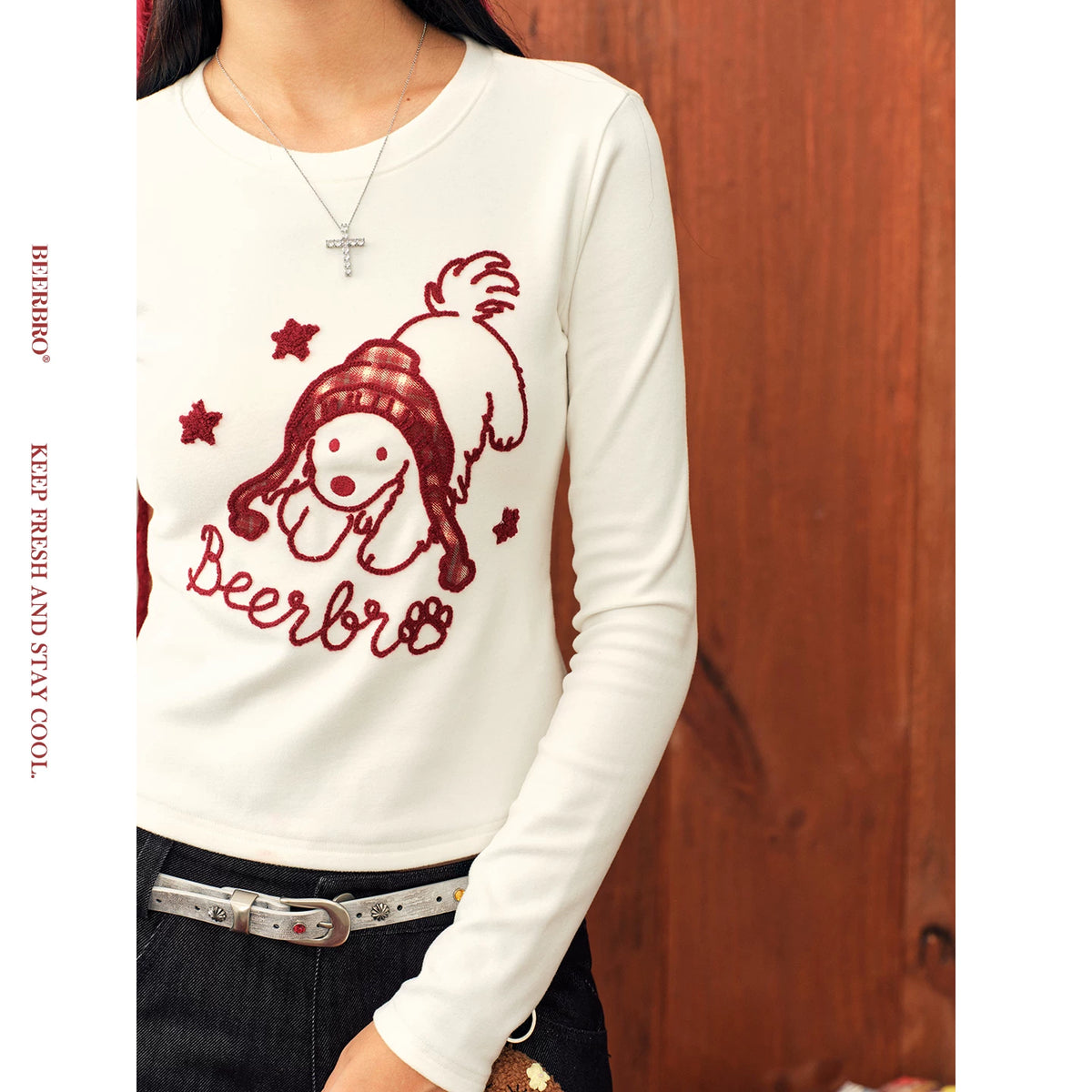 ニット帽ドッグ柄クルーネック長袖Tシャツ
