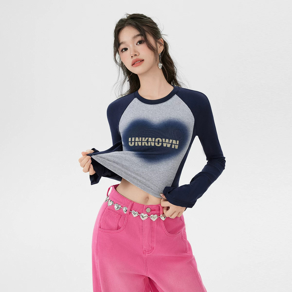 カラフルプリント長袖Tシャツ