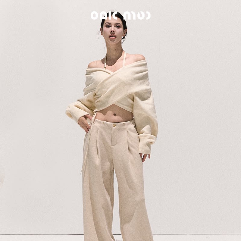 クロスリボンオフショルダーショート丈ニット
