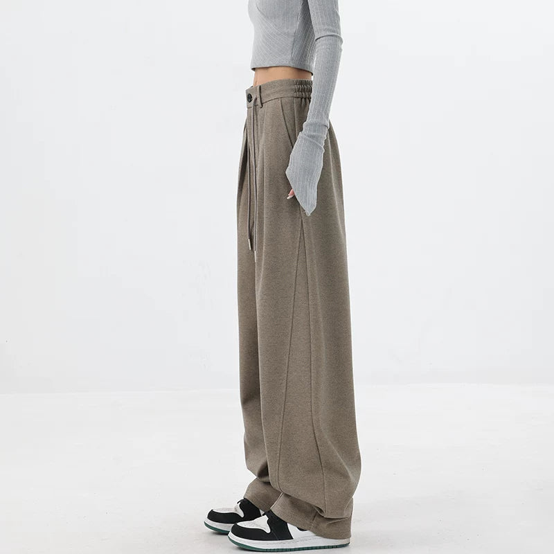 カーブシルエット バナナスウェットパンツ