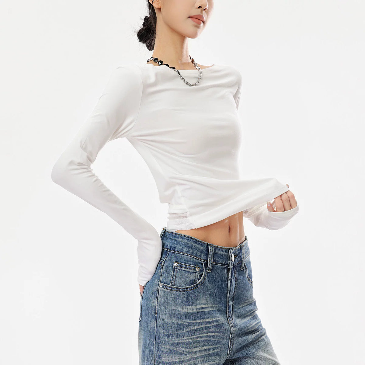 バックオープン長袖Tシャツ