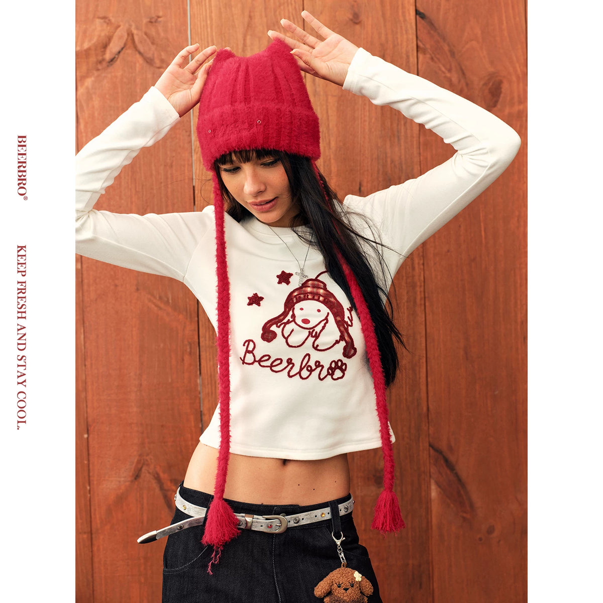 ニット帽ドッグ柄クルーネック長袖Tシャツ