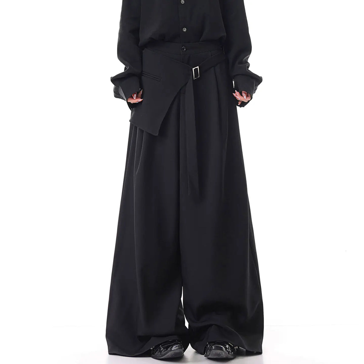 レイヤード風フラップ付きストレートワイドスラックス