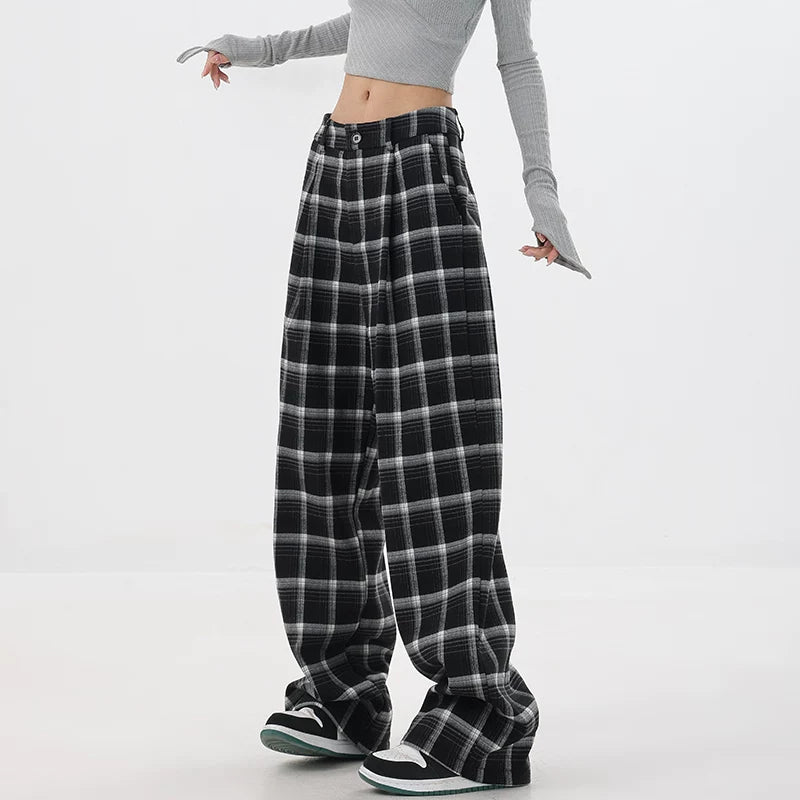 裏起毛レッドチェックストレートパンツ