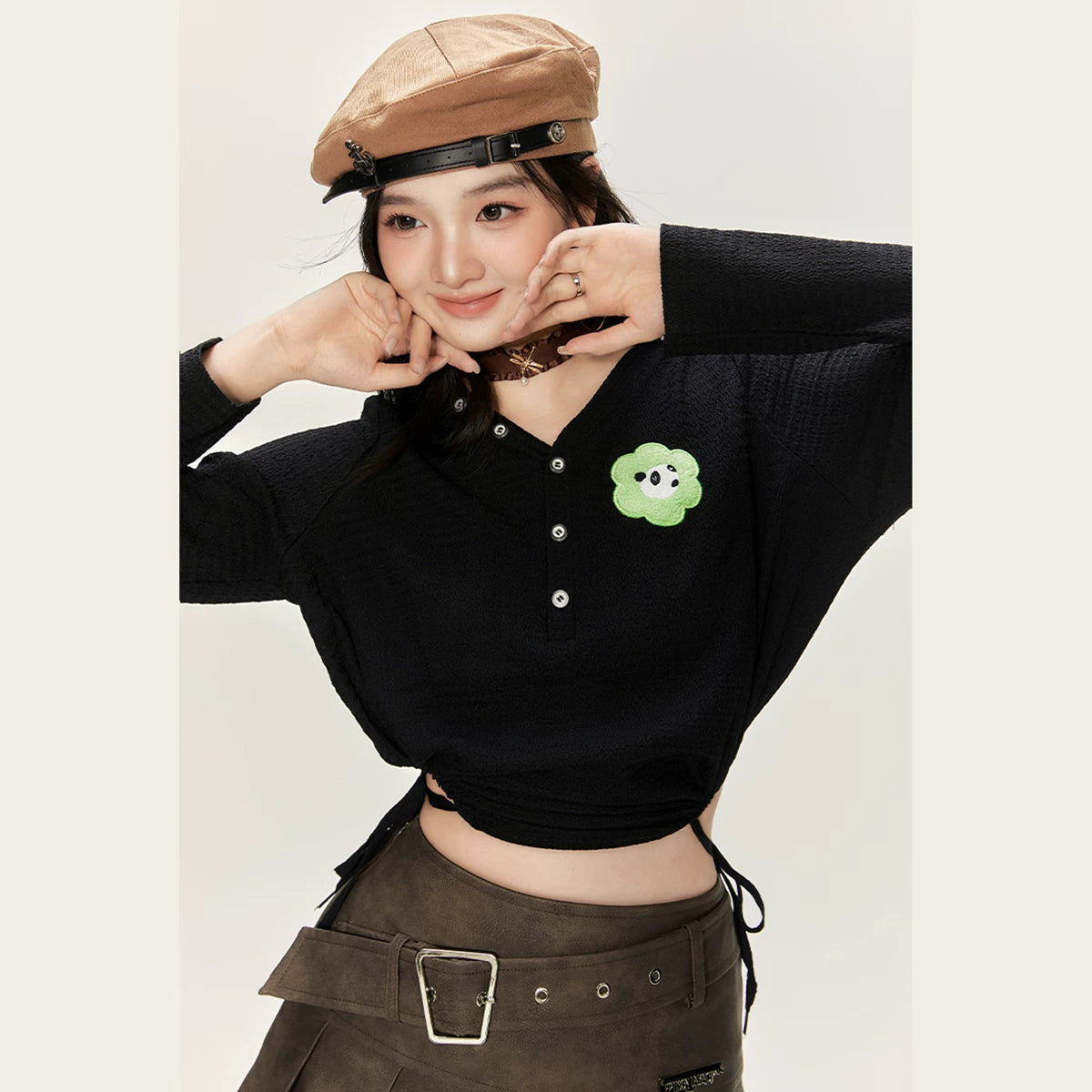 タイトニットTシャツ
