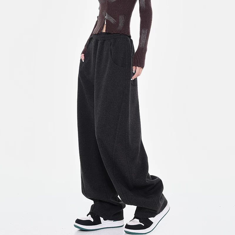 カーブシルエットスウェットパンツ
