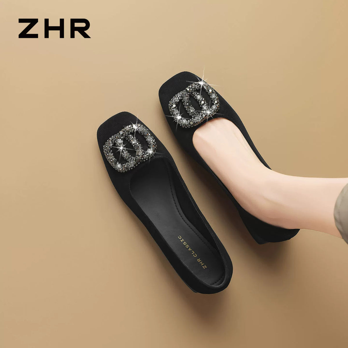 ラインストーンチャンキーヒールパンプス