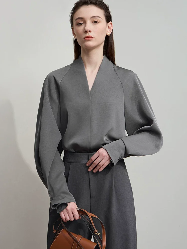 Amii Vネック ラグラン タック シフォンブラウス