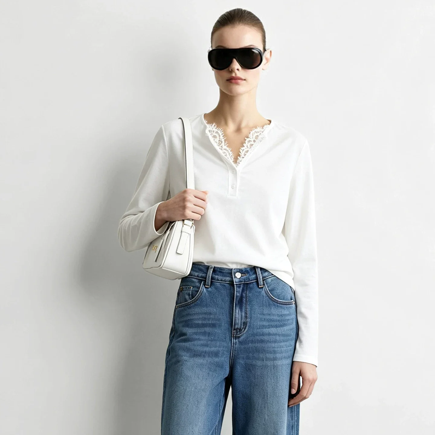 Amii リヨセルコットン Vネック まつげレース Tシャツ