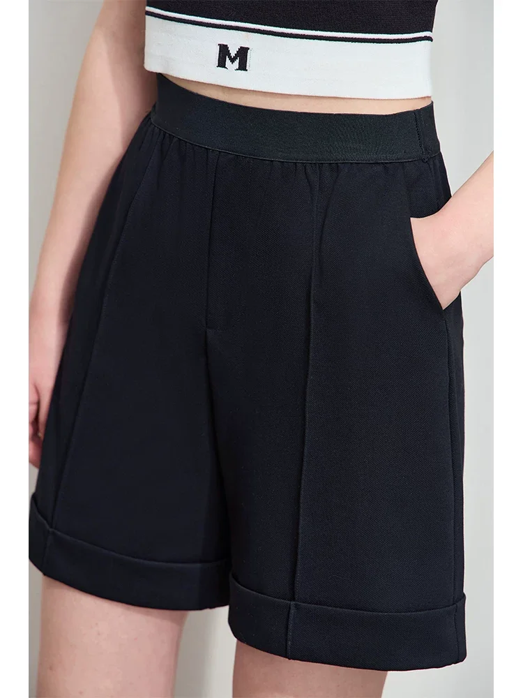Amii ピンタック 裾折り返し ショートパンツ