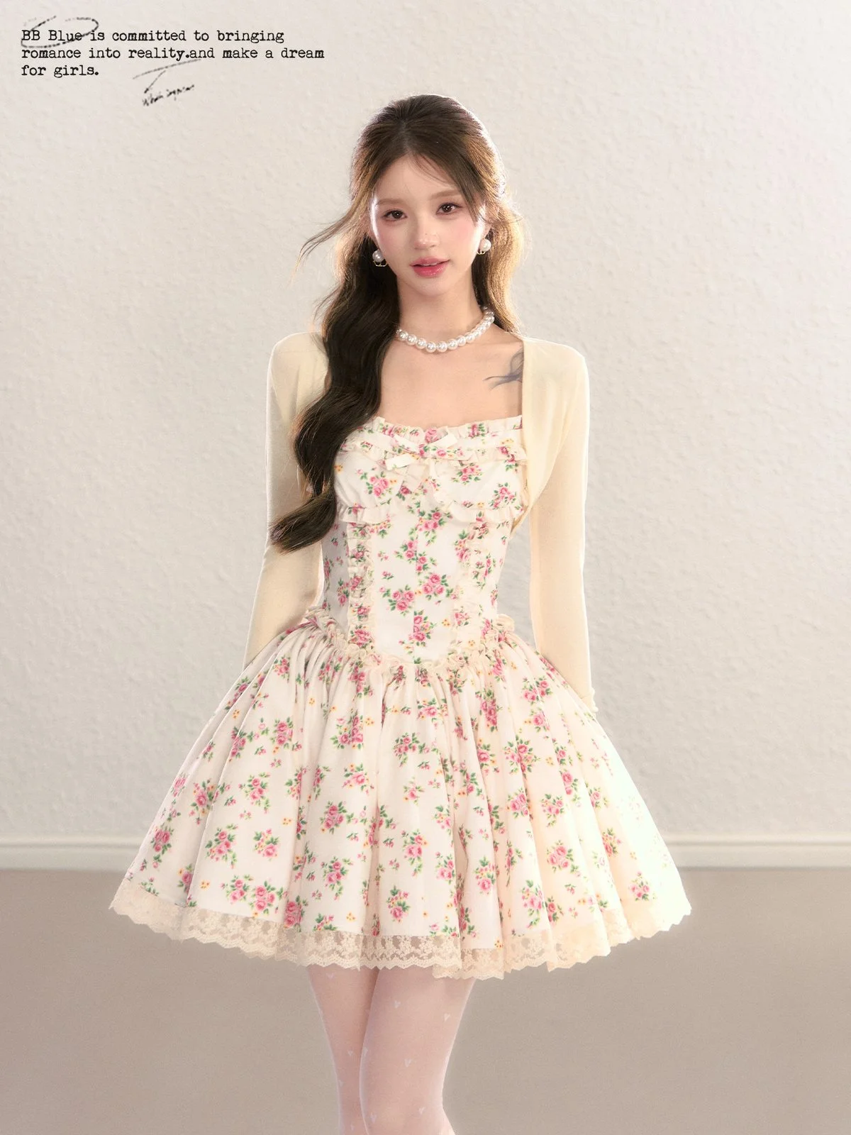 BB BLUE 小花柄 ウエストシェイプ フレア ワンピース｜商品写真