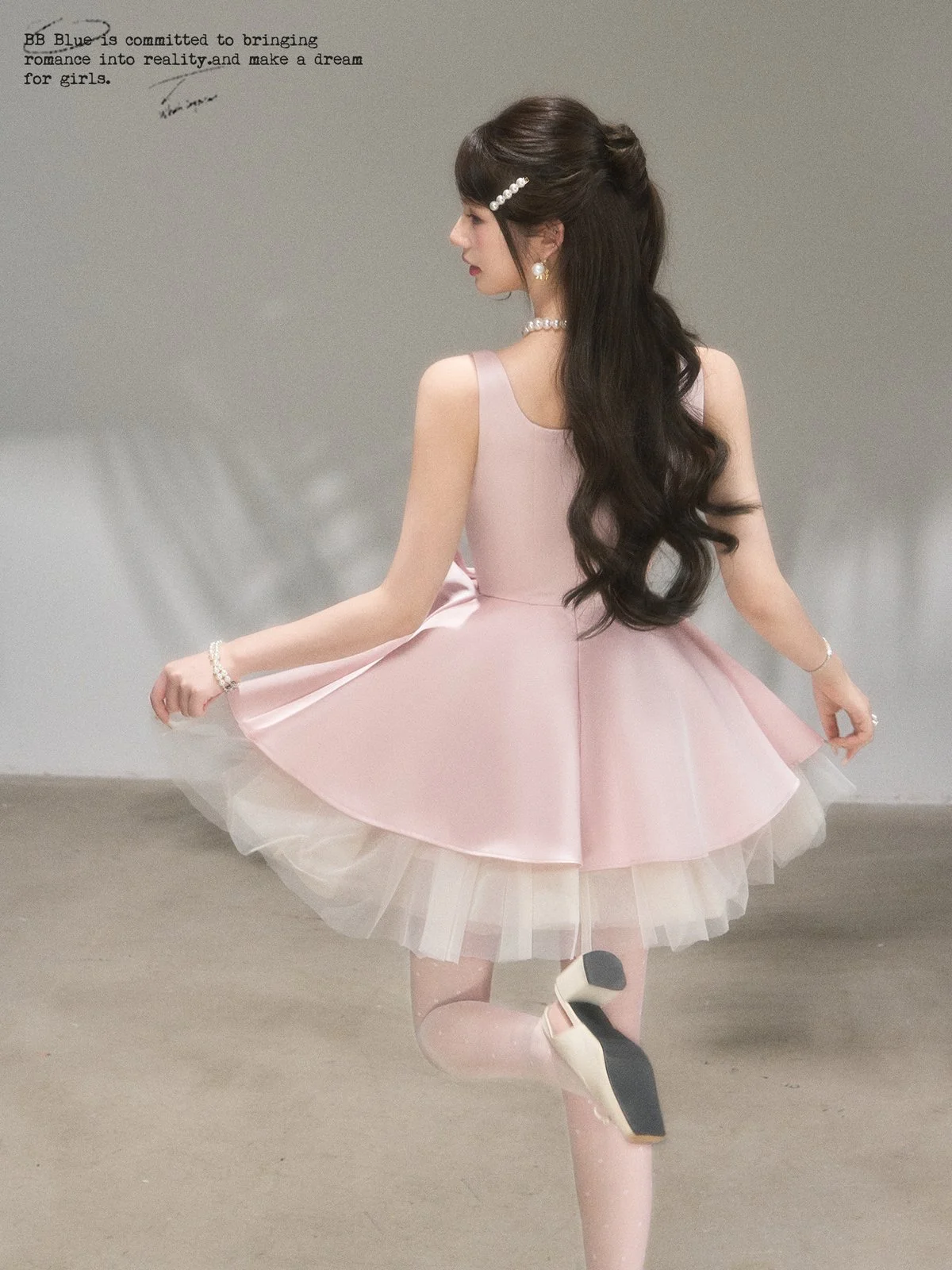 BB BLUE 丸襟 リボン ウエストシェイプ ボリュームワンピース｜商品写真