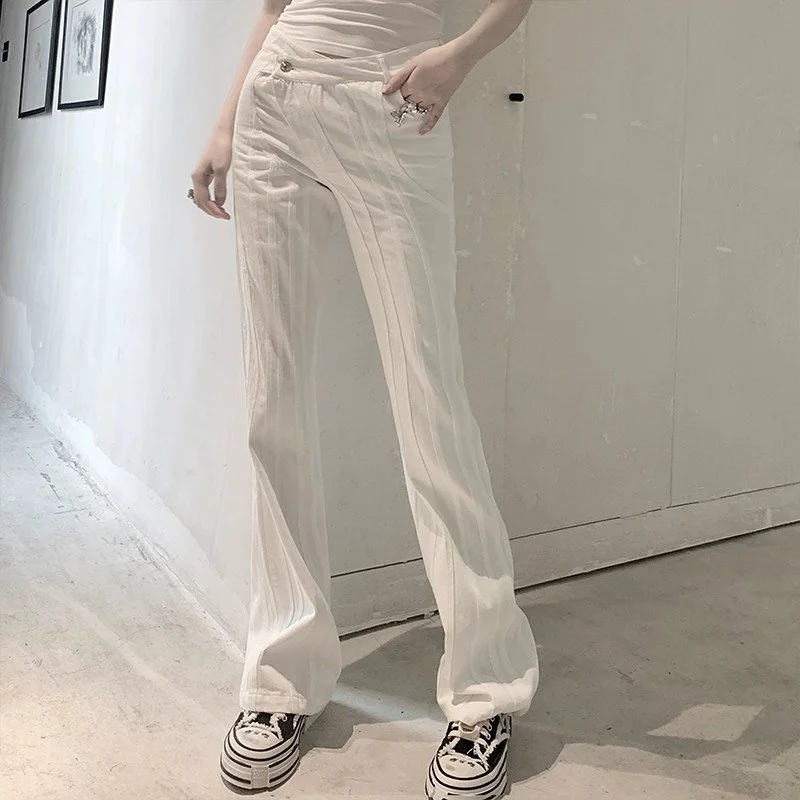 BB BLUE デザインカット セミフレア デニムパンツ｜商品写真