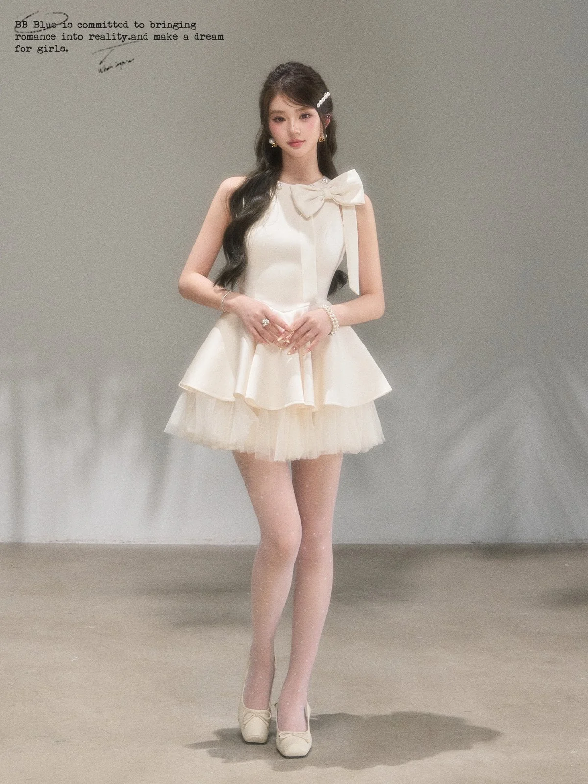 BB BLUE 丸首 リボン ノースリーブ Aラインワンピース｜商品写真