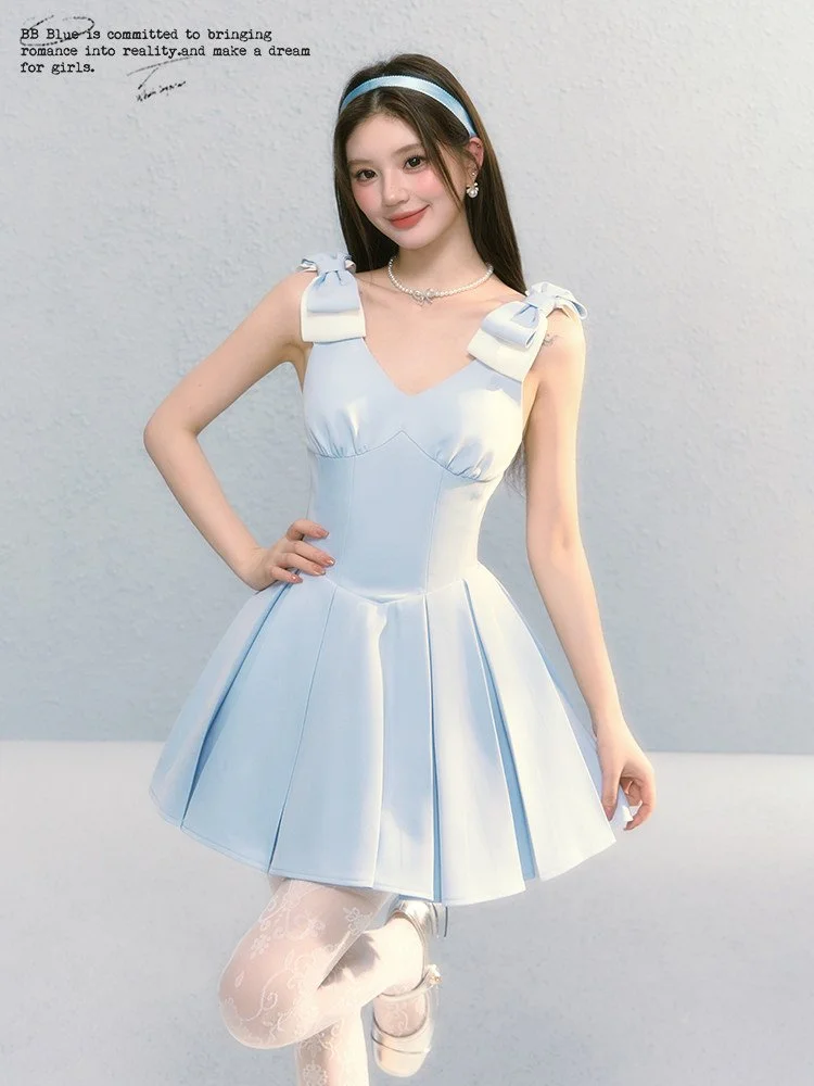 BB BLUE 丸首 ノースリーブ ミニ丈 Aラインワンピース｜商品写真