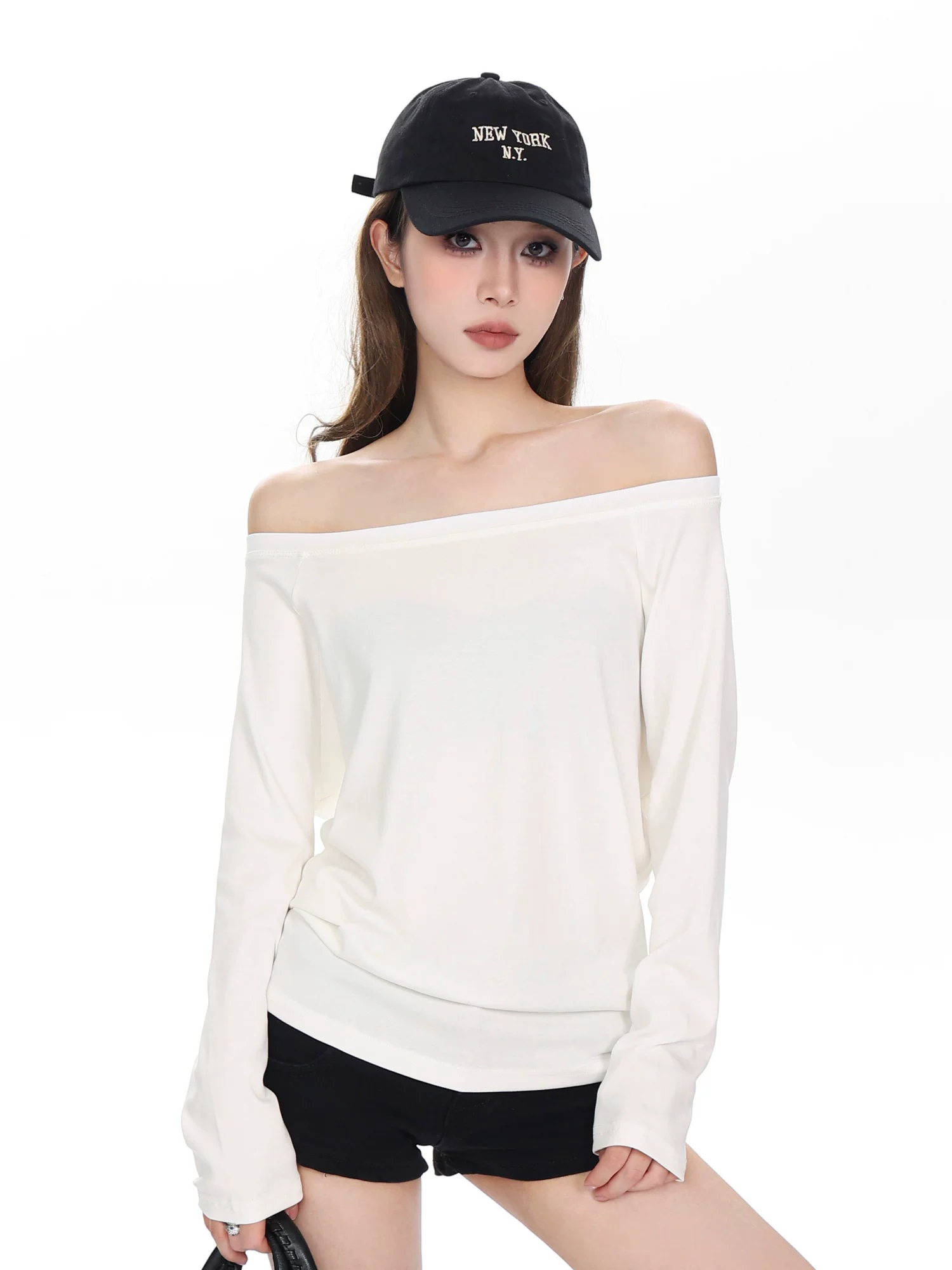 オフショルダー 長袖Tシャツ 商品写真