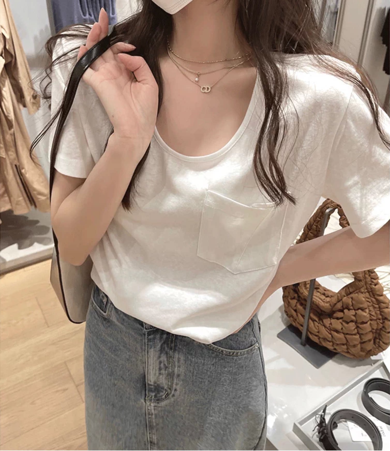 Uネック 半袖Tシャツ 商品写真