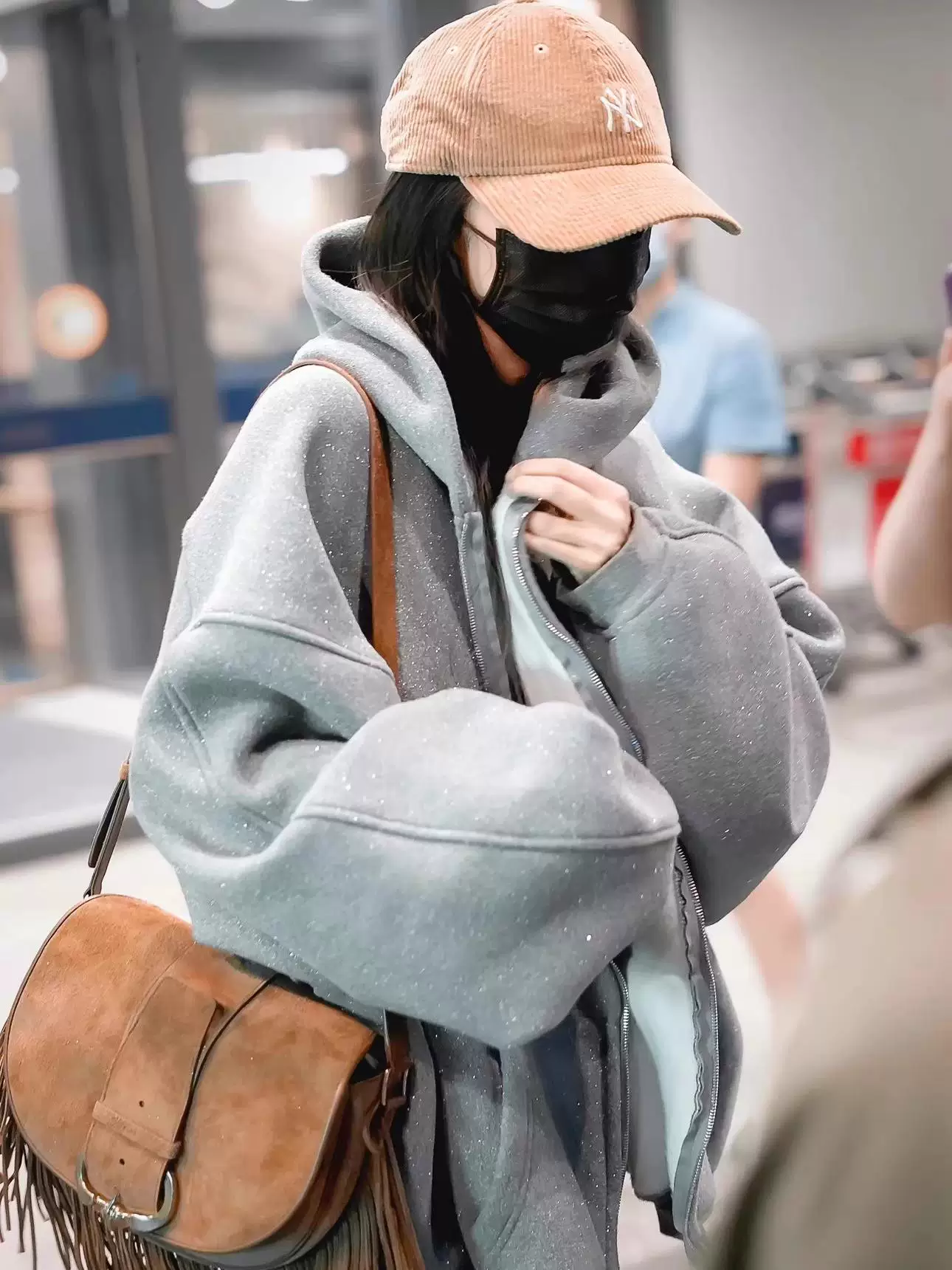 ラメ フード付きパーカー 商品写真