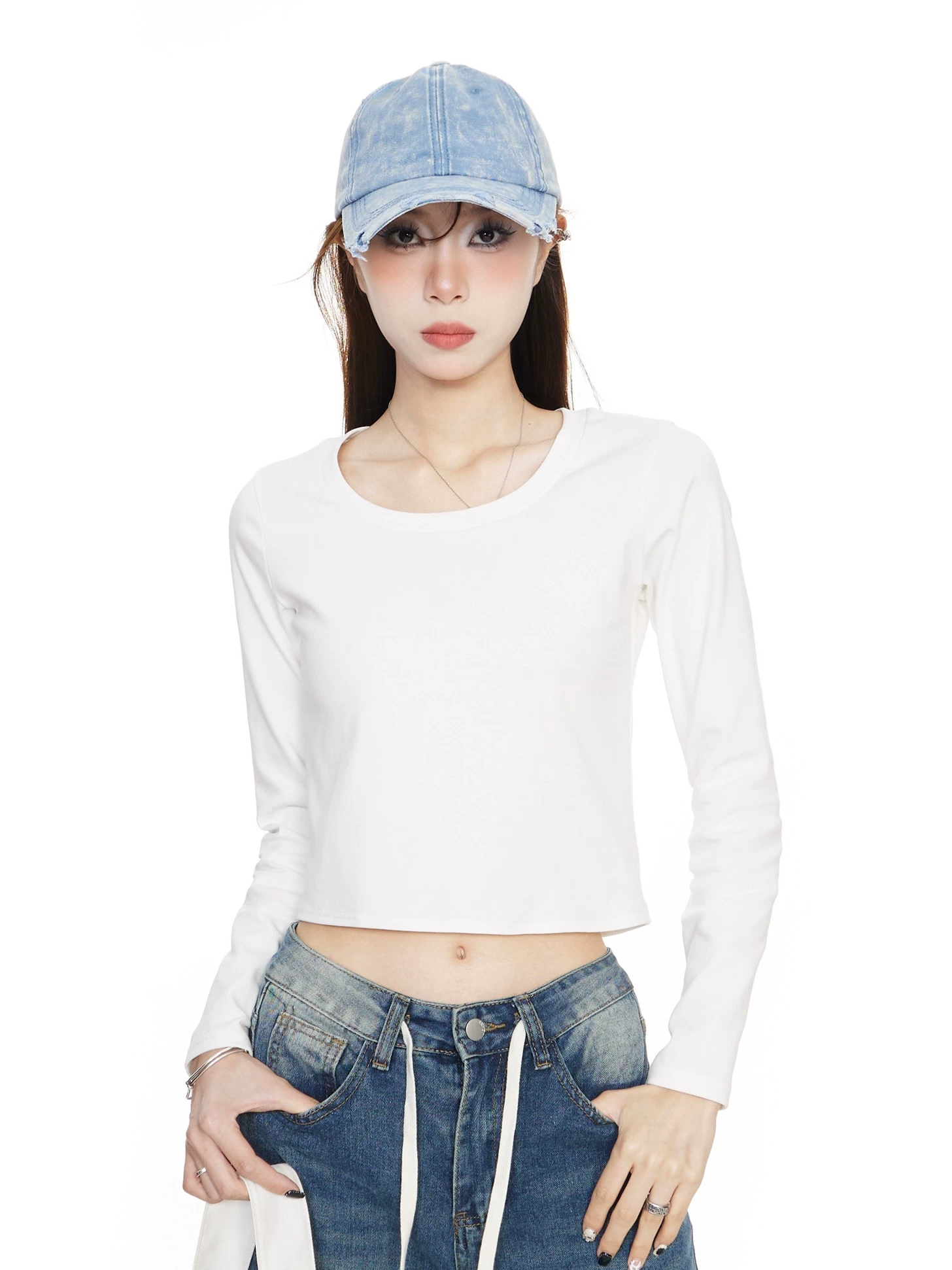クルーネック ショート丈長袖Tシャツ 商品写真