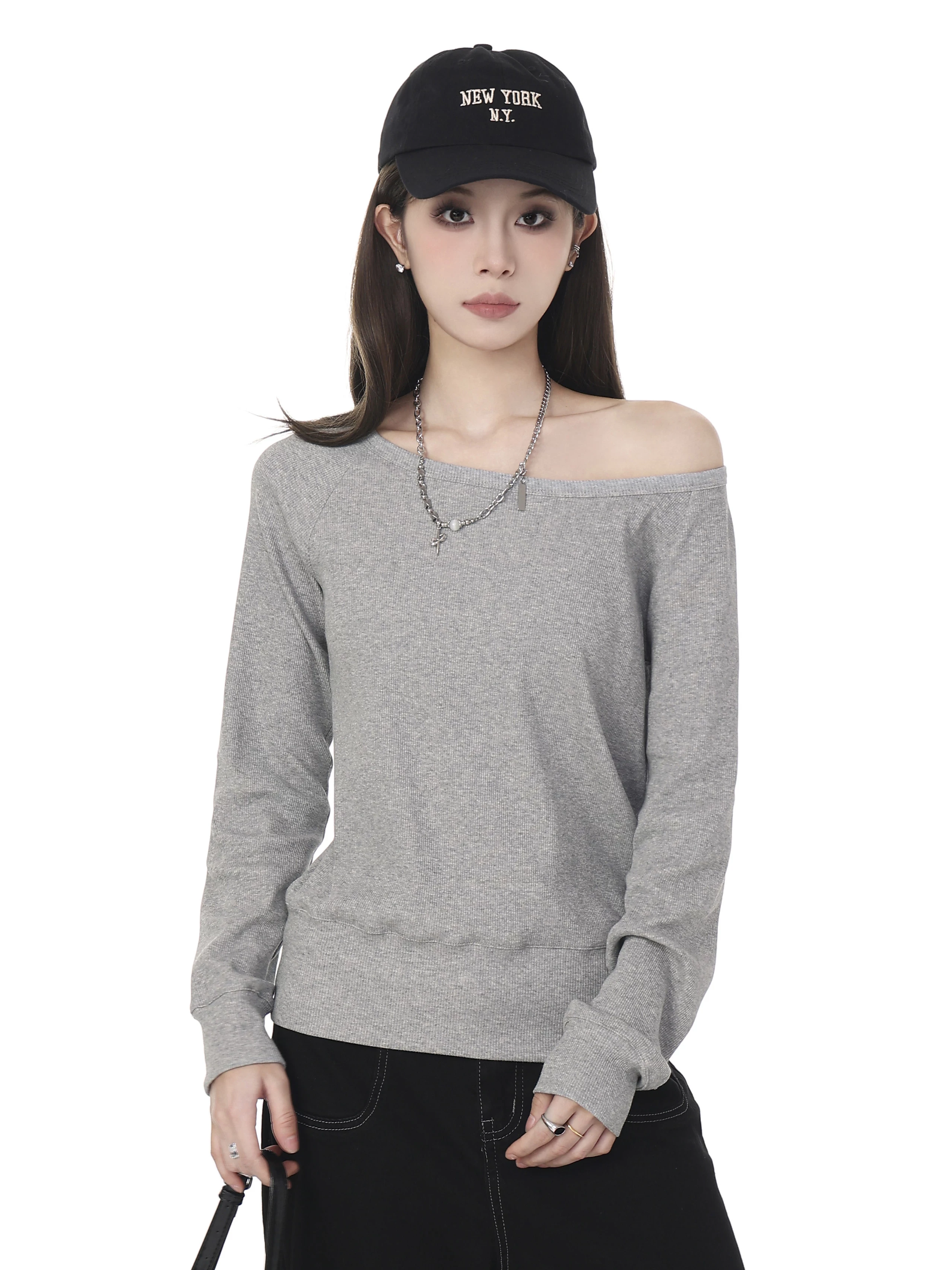 オフショルダー 長袖Tシャツ 商品写真
