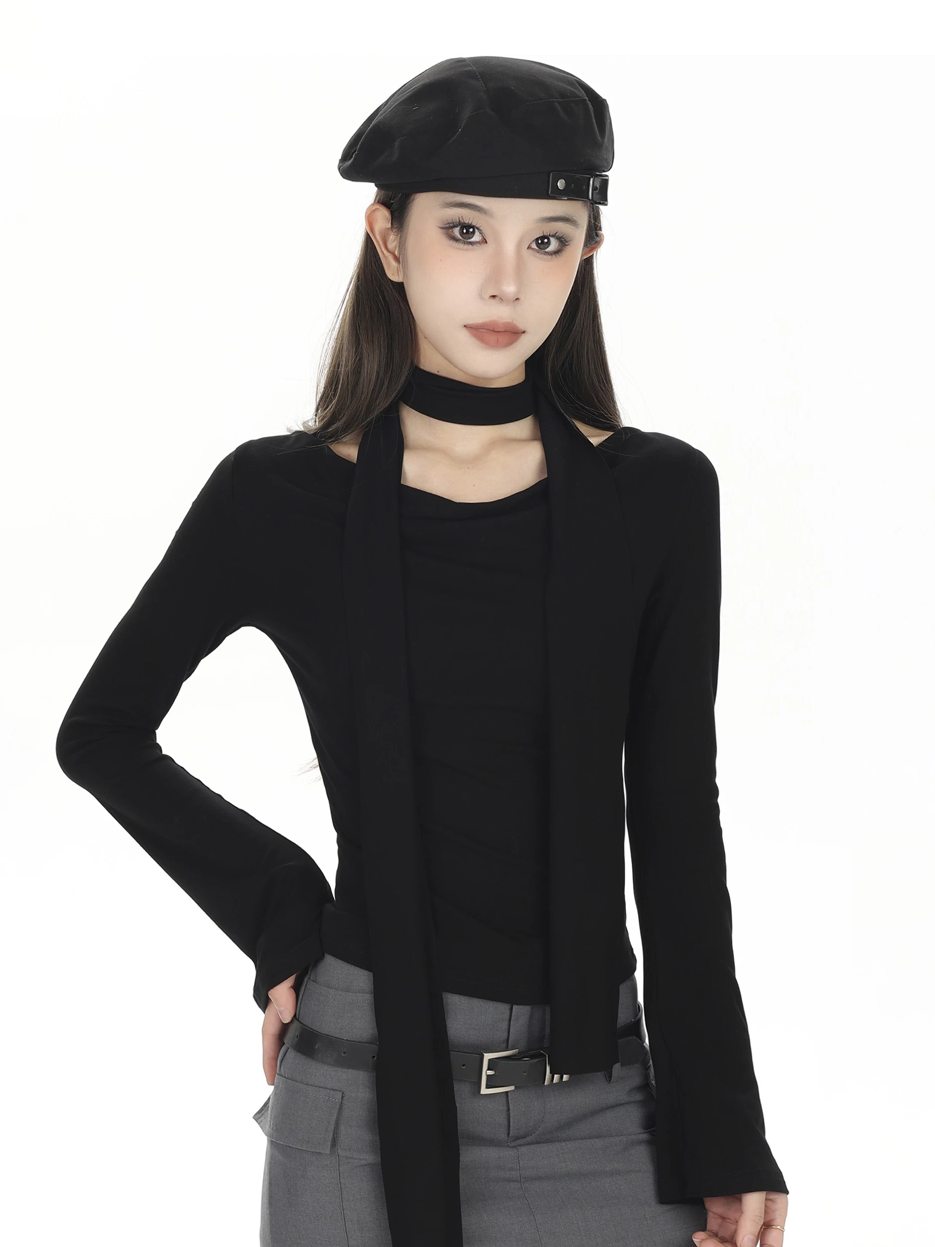 オフショルダー ドレープネック 長袖Tシャツ 商品写真