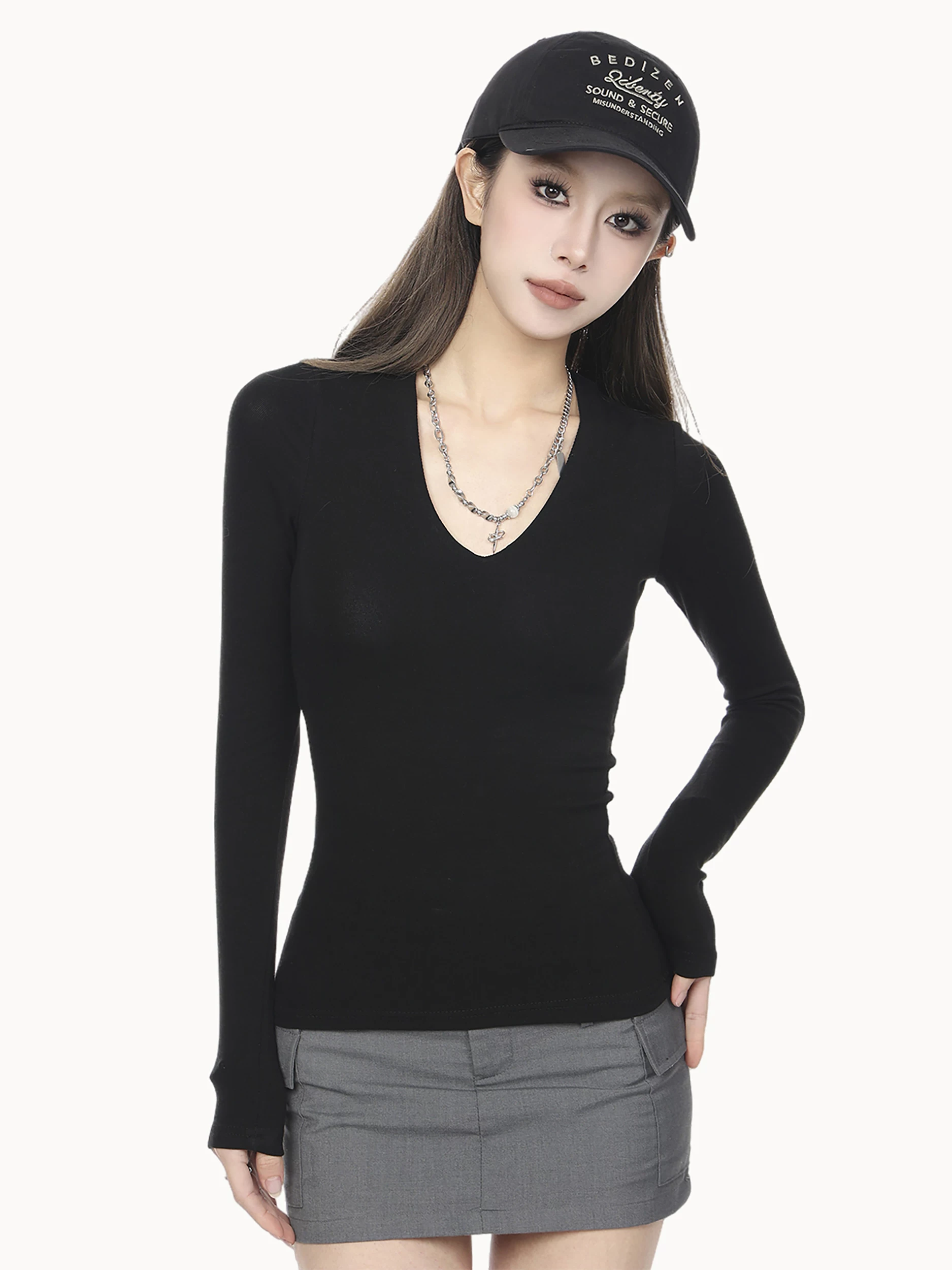 Vネック 長袖Tシャツ 商品写真