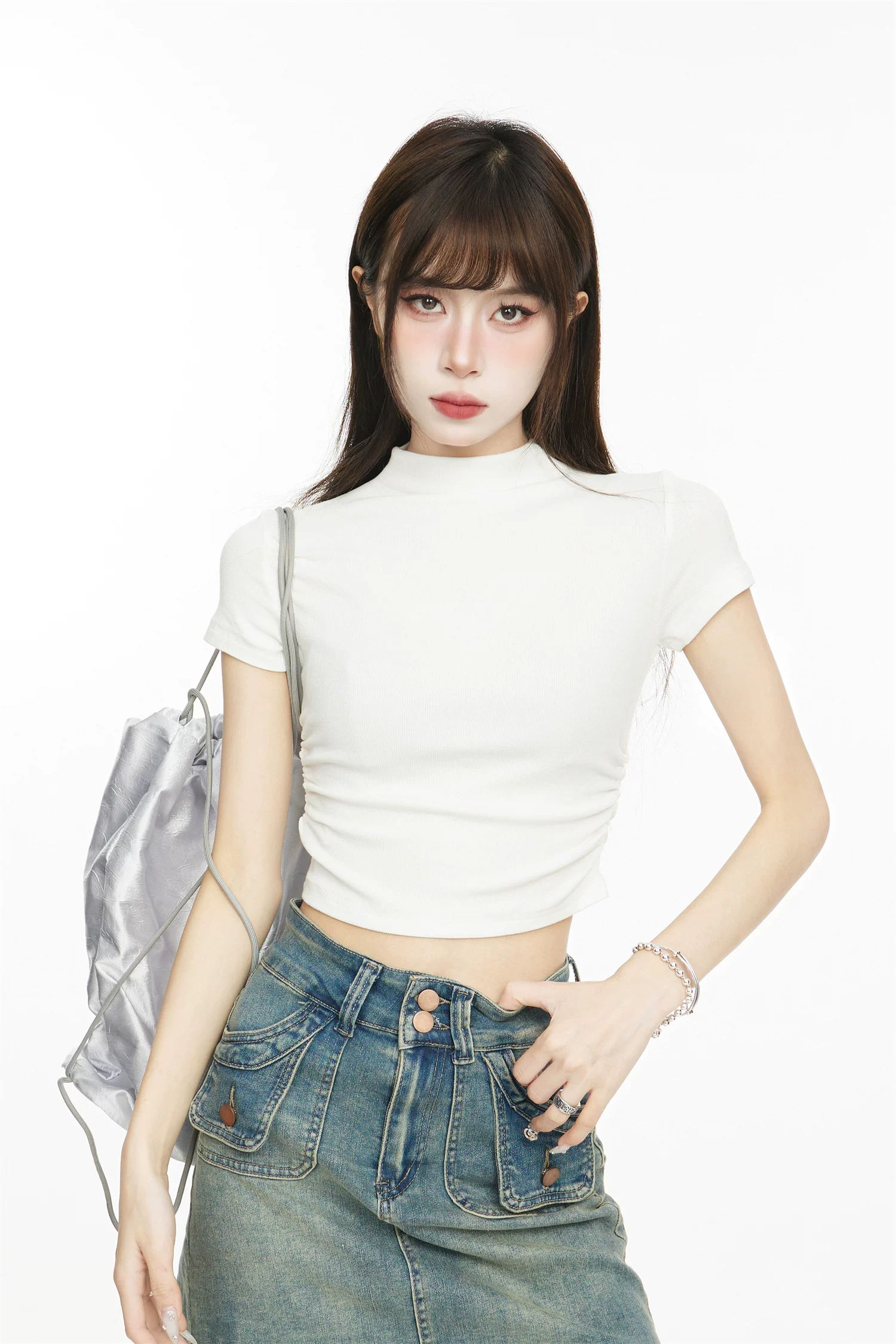 ハイネック ショート丈 半袖Tシャツ 商品写真
