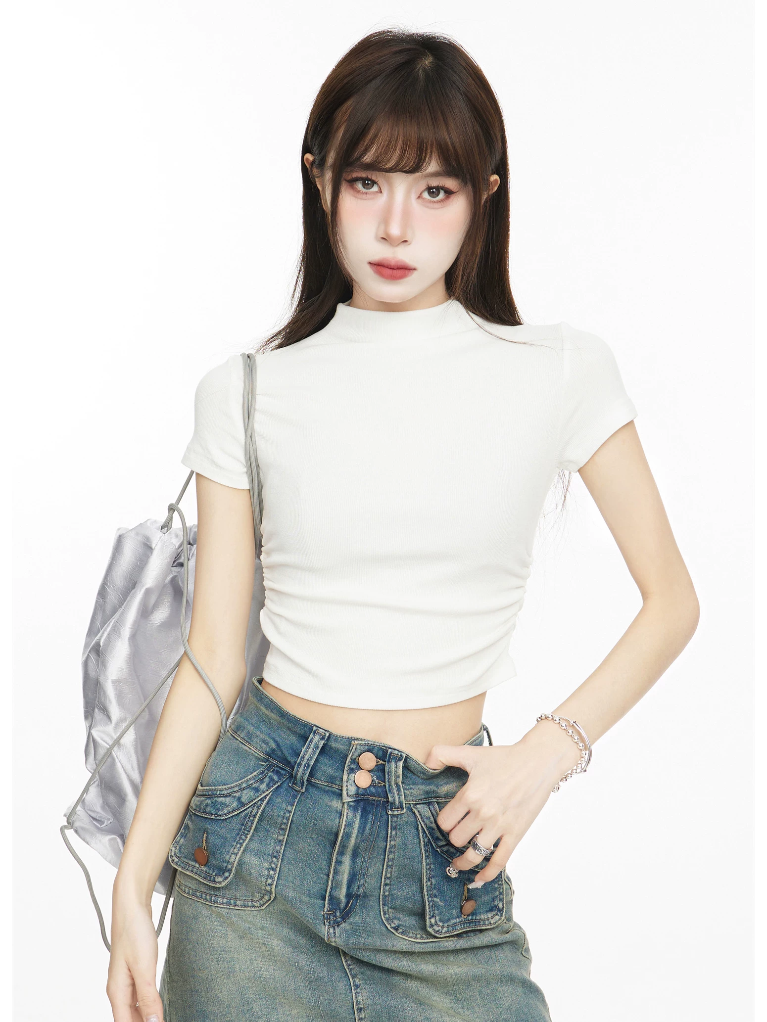 ハイネック ショート丈 半袖Tシャツ 商品写真