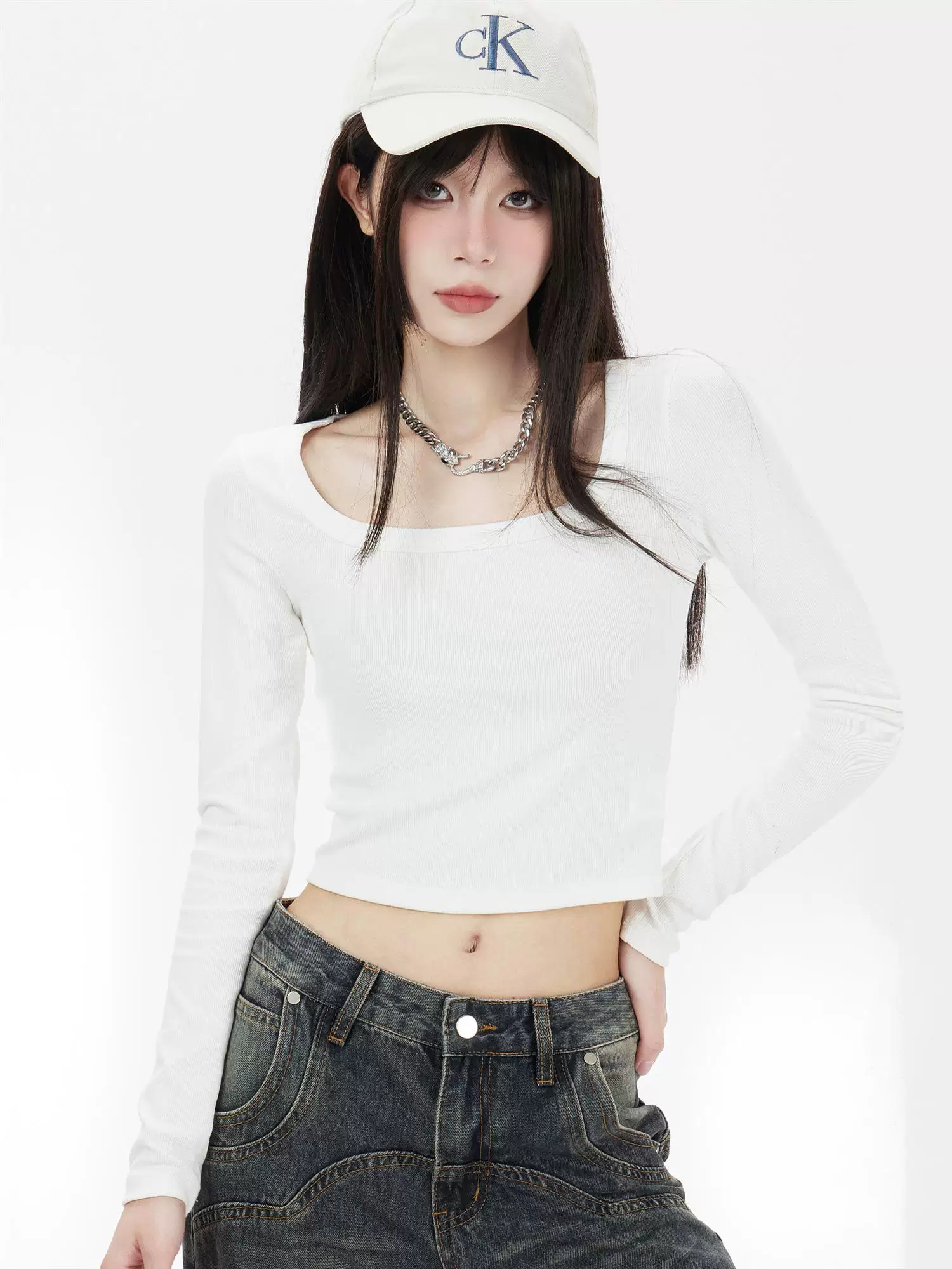 スクエアネック 長袖ニットトップス 商品写真