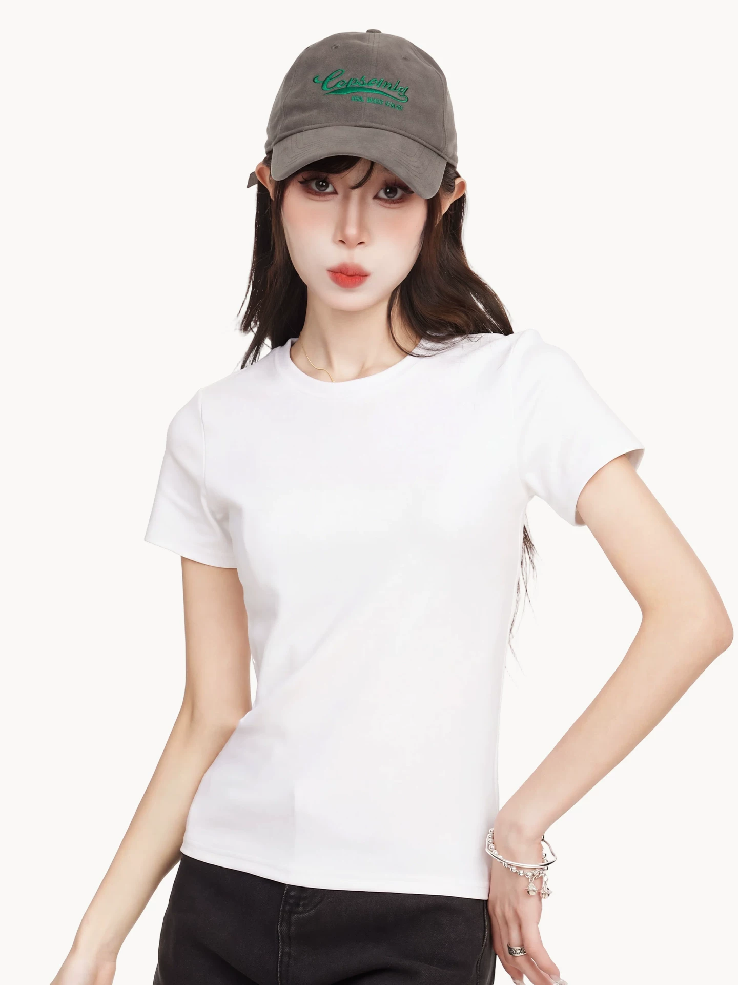 クルーネック ショート丈Tシャツ 商品写真