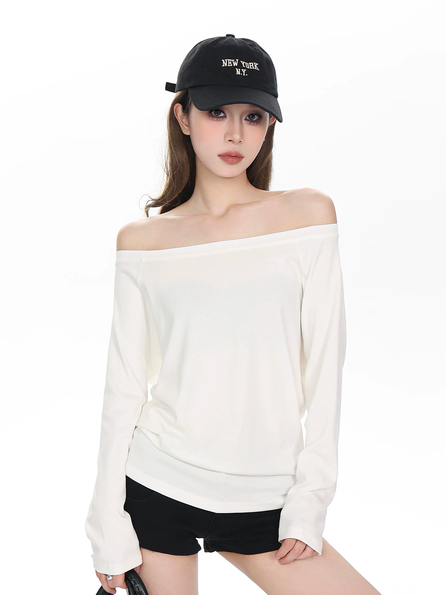 オフショルダー 長袖Tシャツ 商品写真