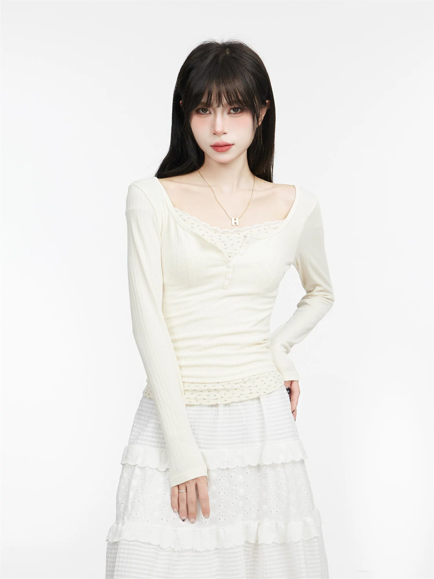 レイヤード風 レース 長袖Tシャツ 商品写真