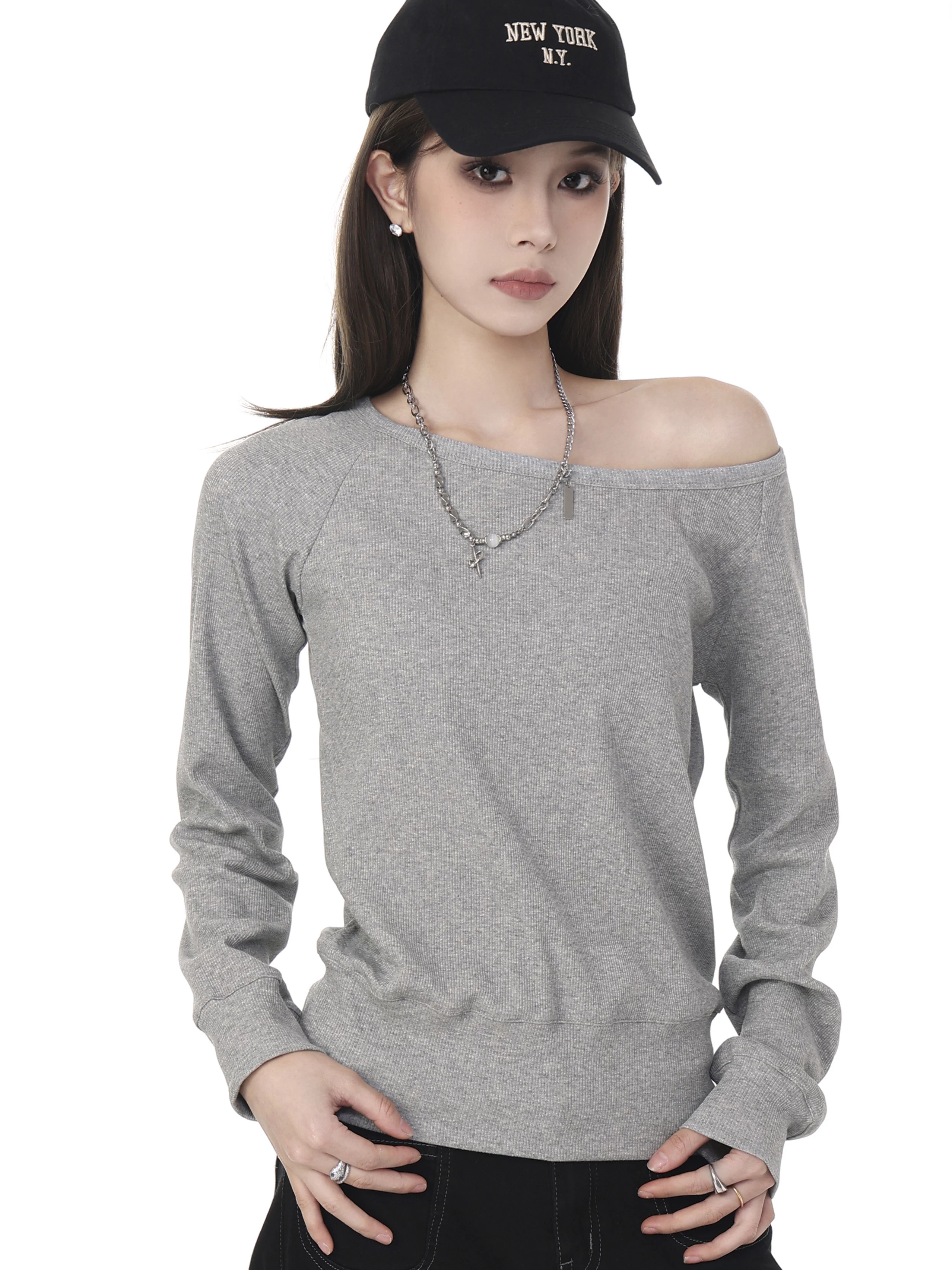 オフショルダー 長袖Tシャツ 商品写真