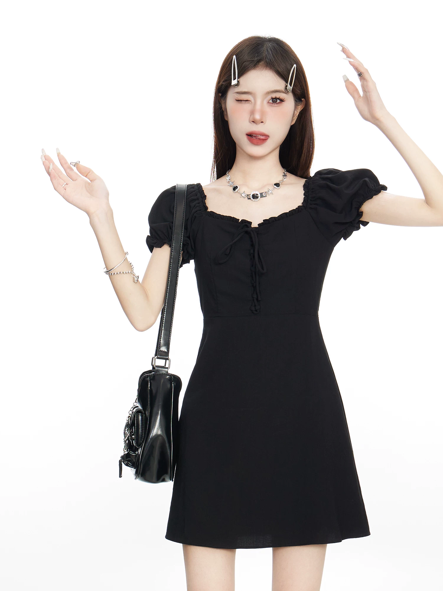 スクエアネック パフスリーブ ミニワンピース 商品写真