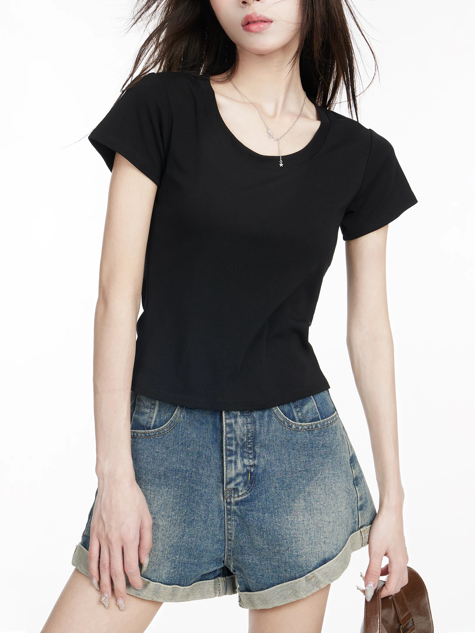 ショート丈 半袖Tシャツ 商品写真