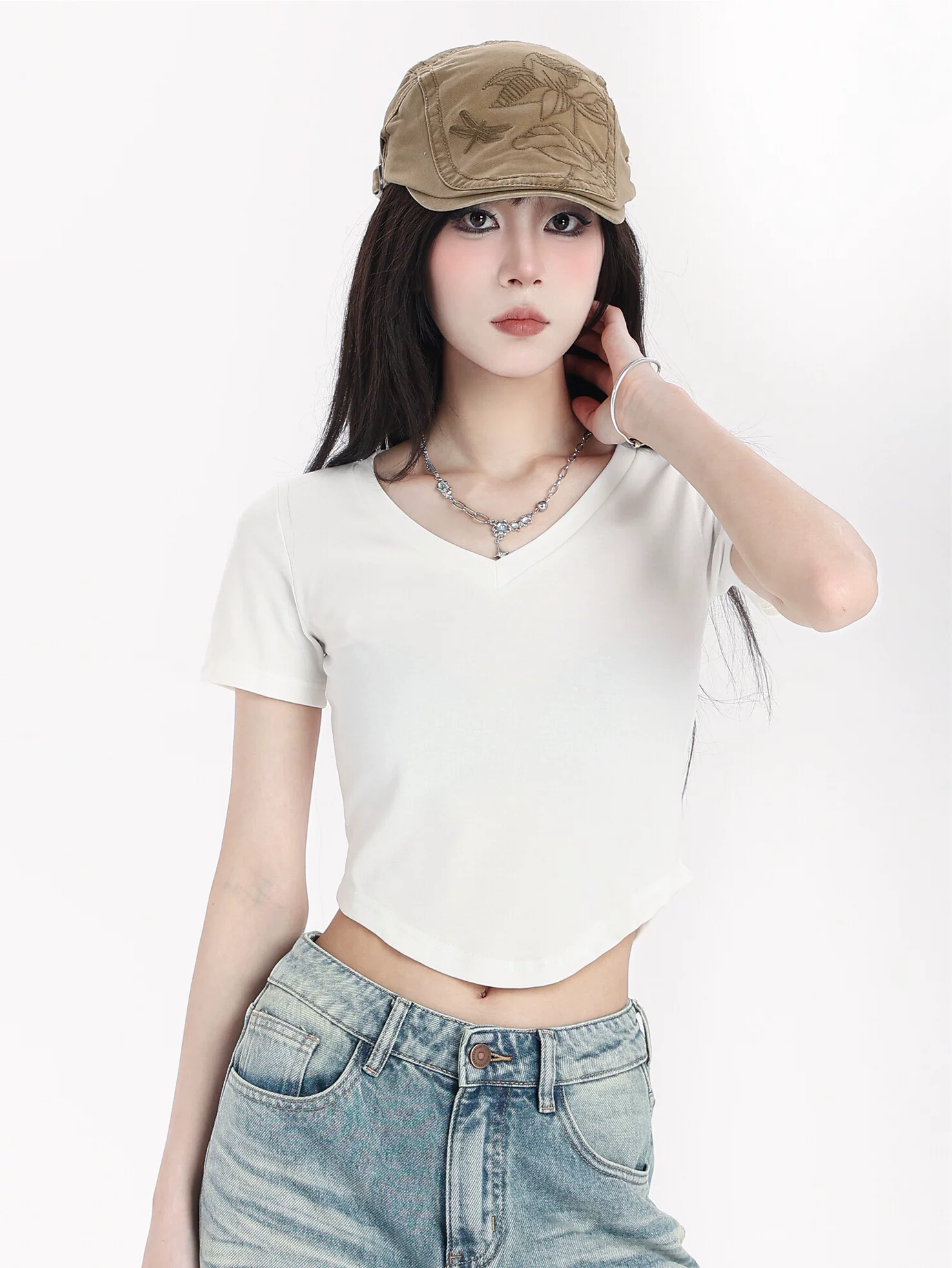 Vネック ショート丈 半袖Tシャツ 商品写真