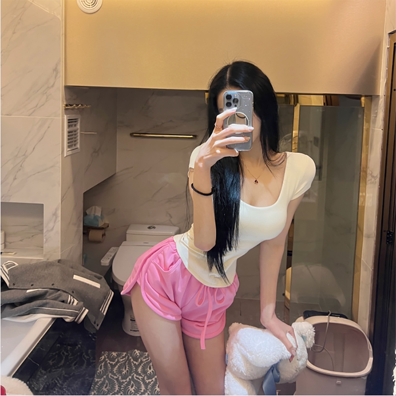 ハイウエスト ショートパンツ 商品写真