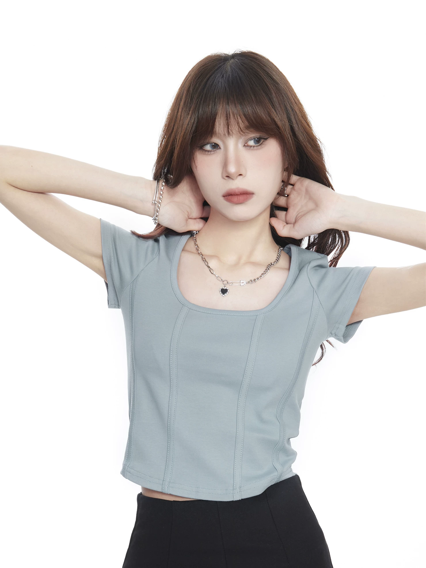 スクエアネック ショート丈 半袖Tシャツ 商品写真
