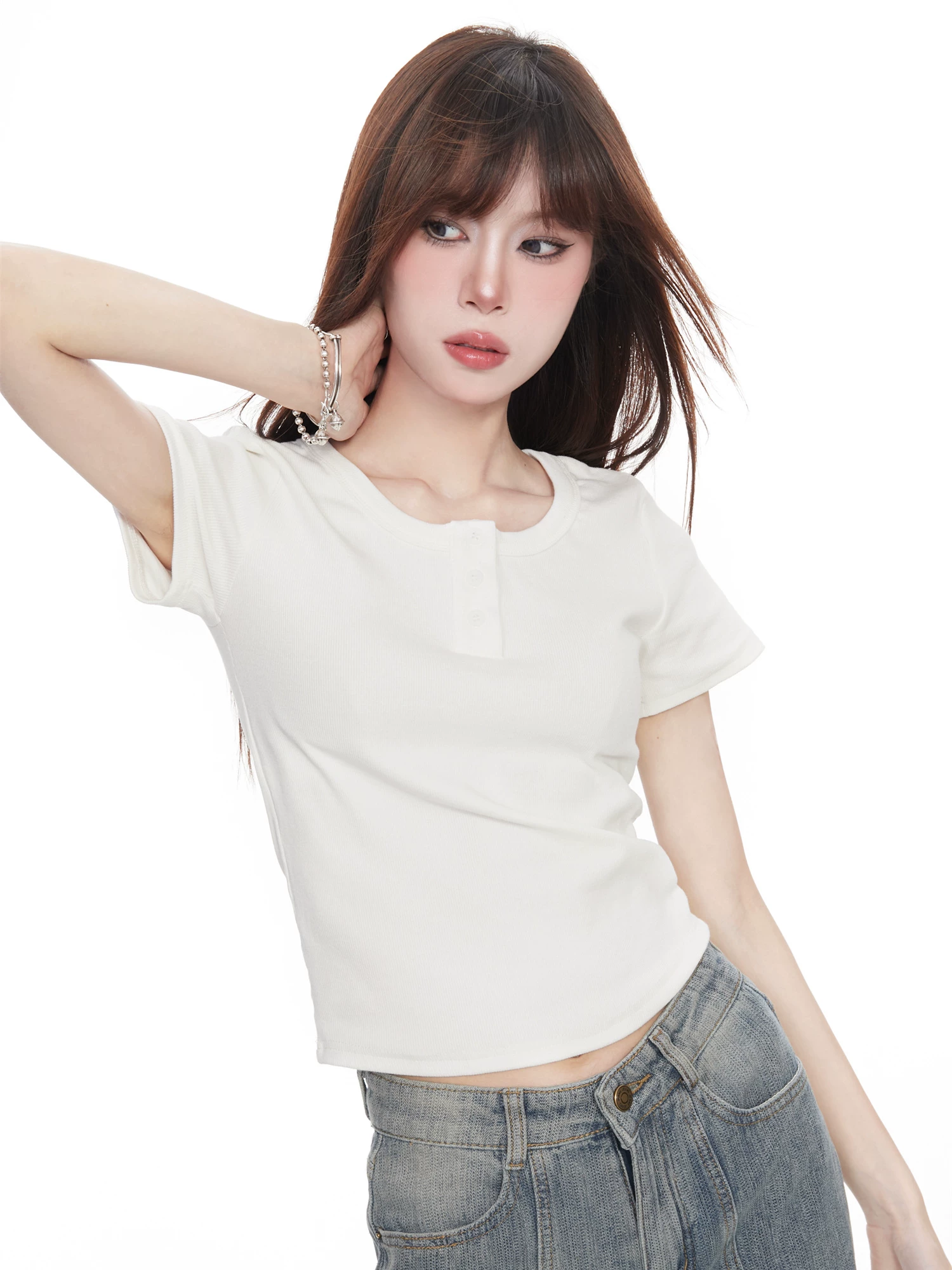 ボタン付き クルーネック半袖Tシャツ 商品写真