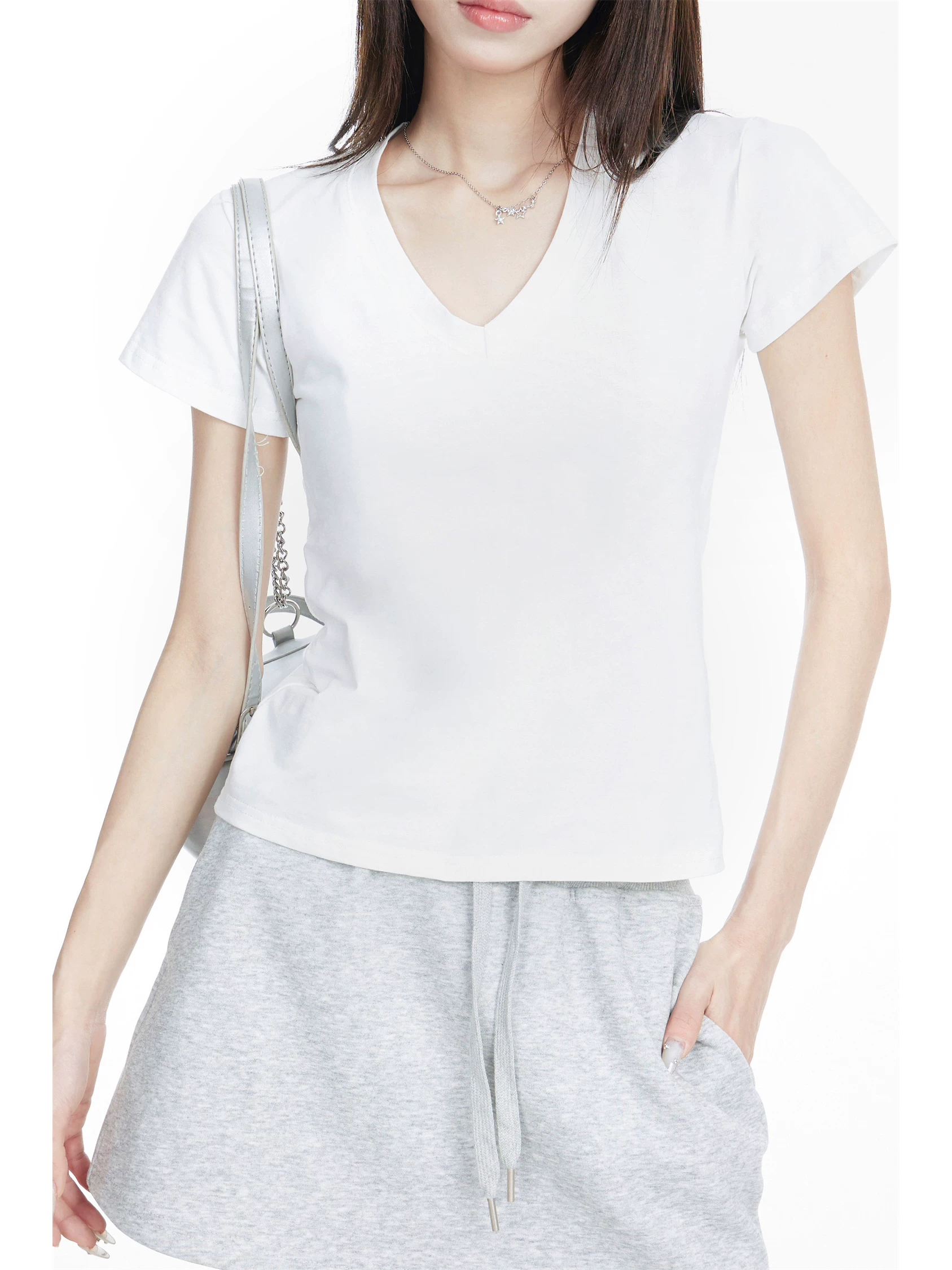 Vネック ショート丈 半袖Tシャツ 商品写真
