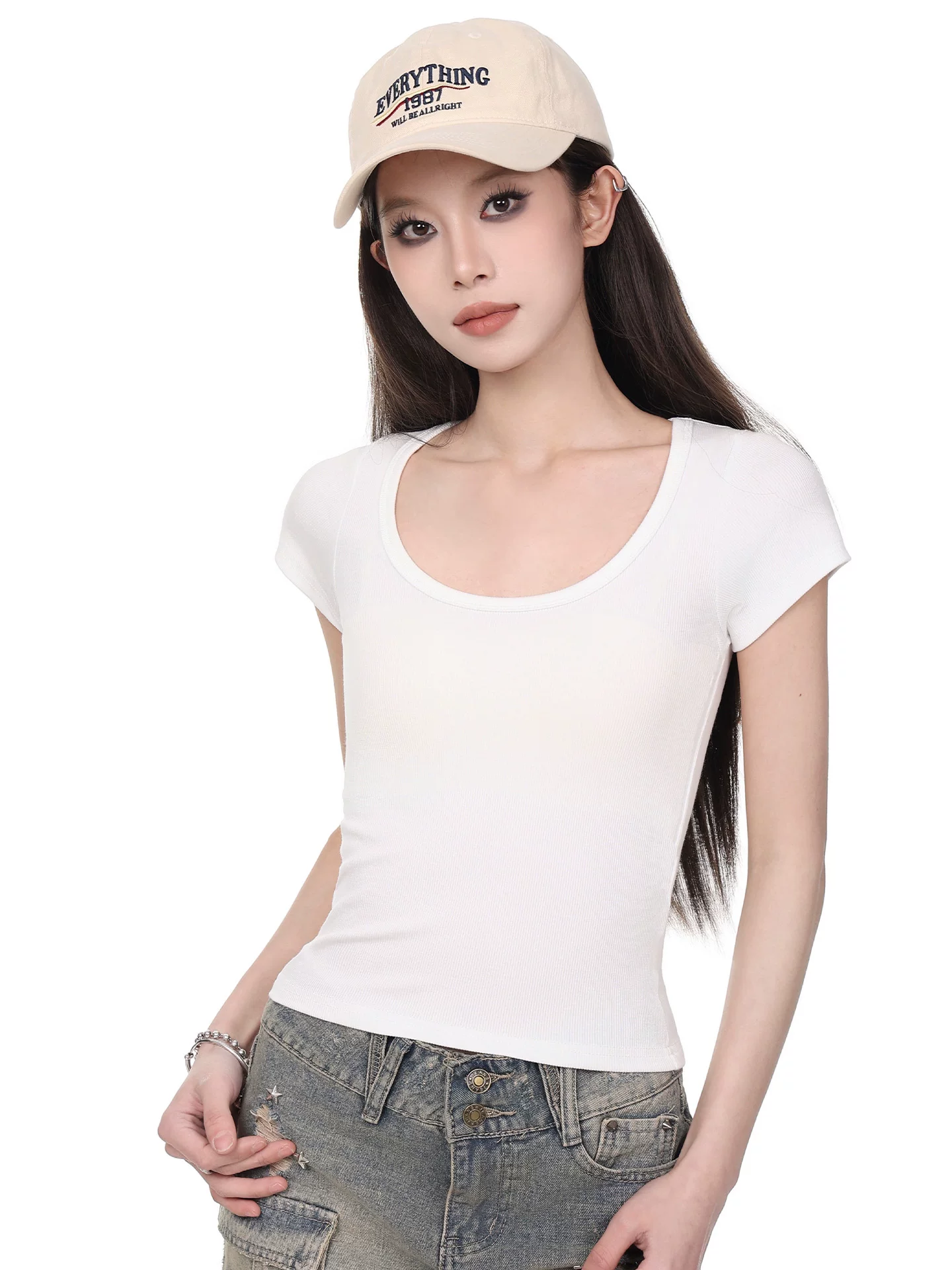 Uネック ショート丈 半袖Tシャツ 商品写真